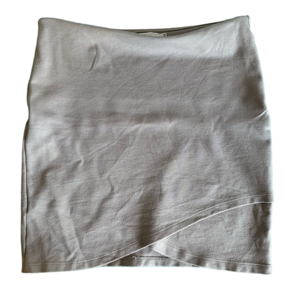 Talula Gray Mini Pencil Body Skirt Casual Wrap Size M Neutral Minimalist